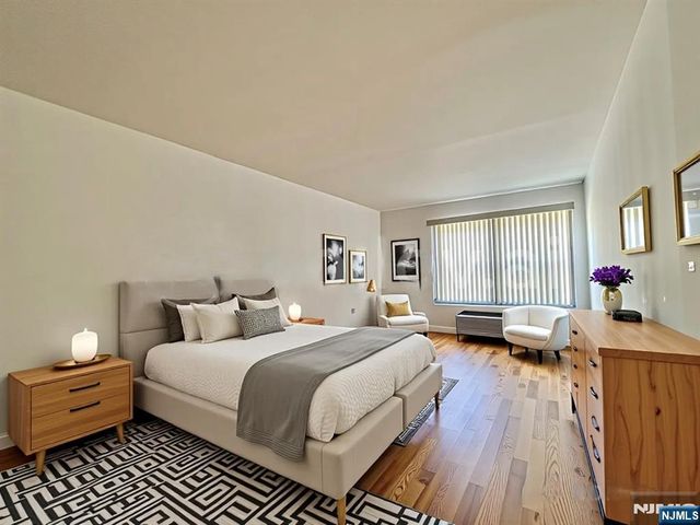 1111 River Road D5, Edgewater, NJ 07020