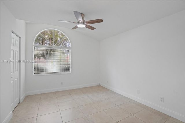 10610 SW 158th Ct 208, Miami, FL 33196