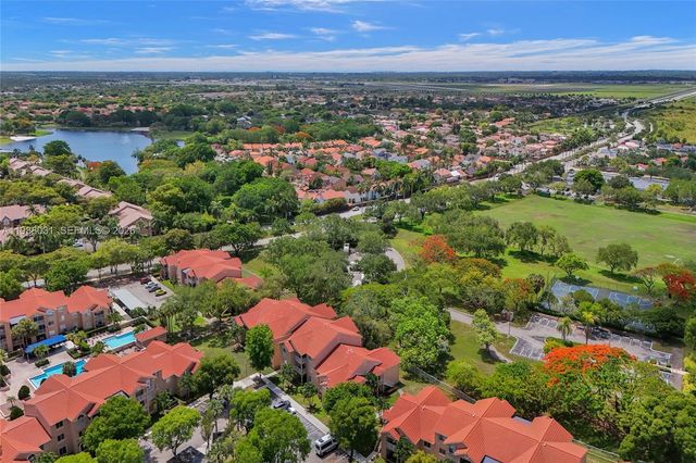 10610 SW 158th Ct 208, Miami, FL 33196