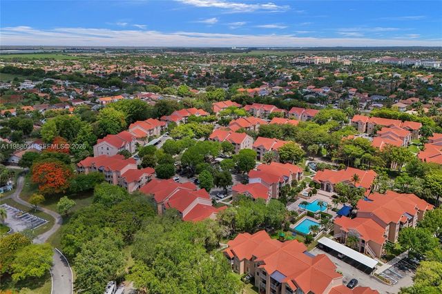 10610 SW 158th Ct 208, Miami, FL 33196