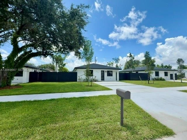 2420 NW 154th Street ., Miami Gardens, FL 33054
