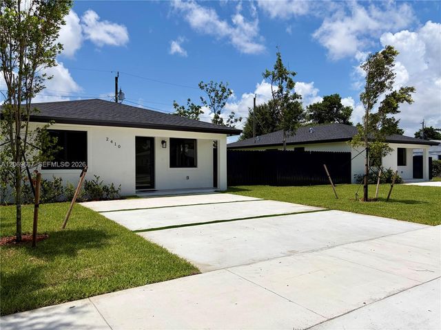 2420 NW 154th Street ., Miami Gardens, FL 33054