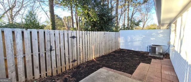 595 Macon Highway 5, Athens, GA 30606