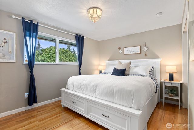 11921 Farwest Drive SW, Lakewood, WA 98498