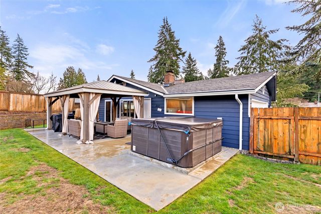 11921 Farwest Drive SW, Lakewood, WA 98498