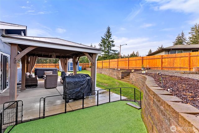 11921 Farwest Drive SW, Lakewood, WA 98498