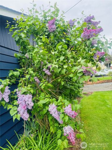 11921 Farwest Drive SW, Lakewood, WA 98498