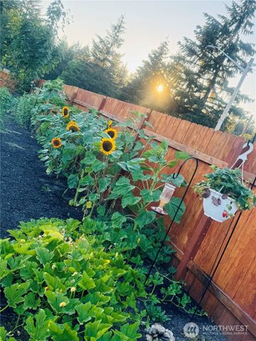 11921 Farwest Drive SW, Lakewood, WA 98498