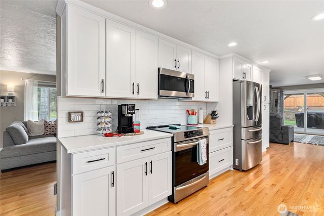 11921 Farwest Drive SW, Lakewood, WA 98498