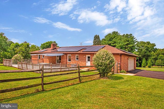 821 W PADONIA RD, Cockeysville, MD 21030