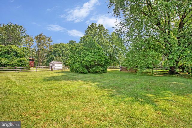 821 W PADONIA RD, Cockeysville, MD 21030