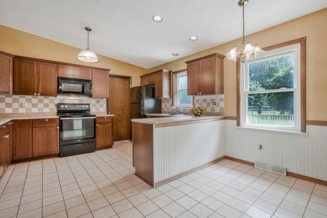821 W PADONIA RD, Cockeysville, MD 21030