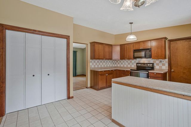 821 W PADONIA RD, Cockeysville, MD 21030
