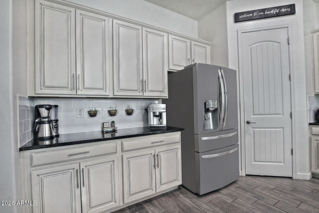 924 E DUMBARTON Avenue, Gilbert, AZ 85298
