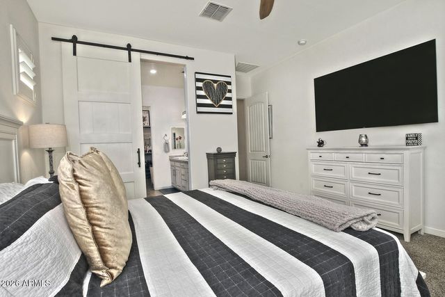 924 E DUMBARTON Avenue, Gilbert, AZ 85298