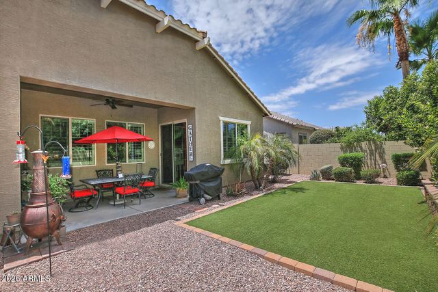924 E DUMBARTON Avenue, Gilbert, AZ 85298