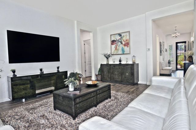 924 E DUMBARTON Avenue, Gilbert, AZ 85298