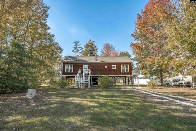 105 Dogwood Shores Lane, Eastover, SC 29044