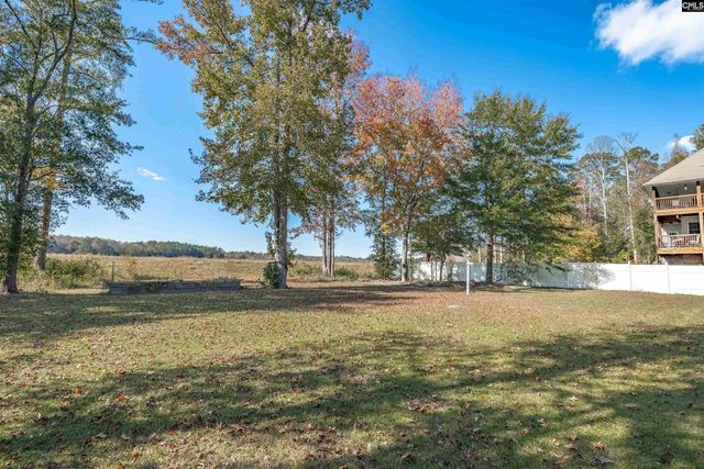 105 Dogwood Shores Lane, Eastover, SC 29044