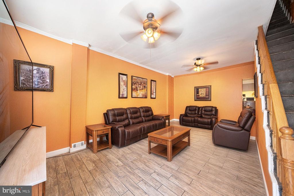 2137 N 6TH ST, PHILADELPHIA, PA 19122 — photo 3