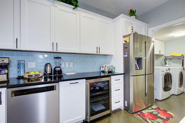 840 Threadneedle Street E 208, Houston, TX 77079