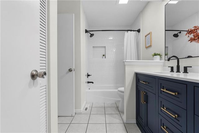 12605 Locust Street, Olathe, KS 66062
