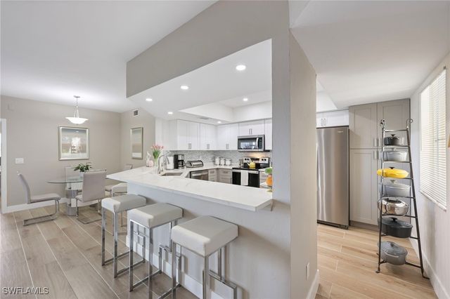 2761 Citrus Lake DR H102, Naples, FL 34109