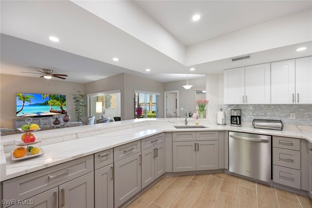 2761 Citrus Lake DR H102, Naples, FL 34109