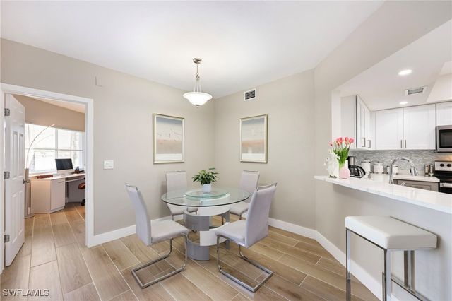 2761 Citrus Lake DR H102, Naples, FL 34109