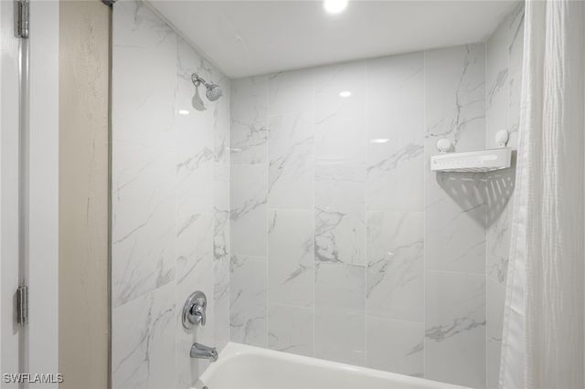 2761 Citrus Lake DR H102, Naples, FL 34109