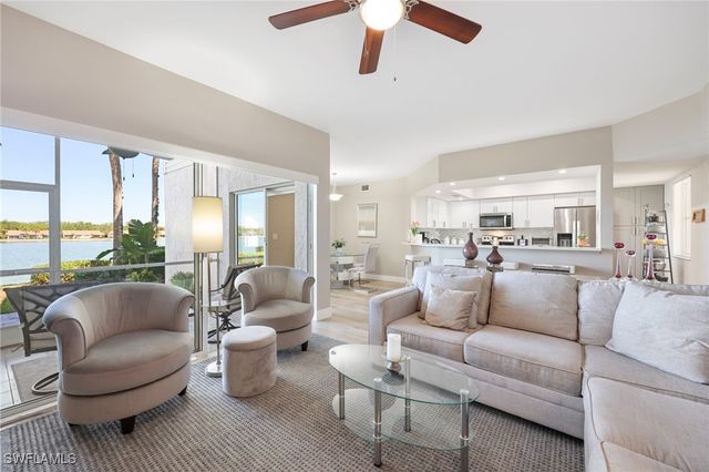 2761 Citrus Lake DR H102, Naples, FL 34109