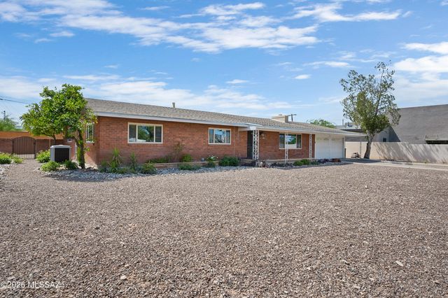 4312 E Bryn Mawr Road, Tucson, AZ 85711