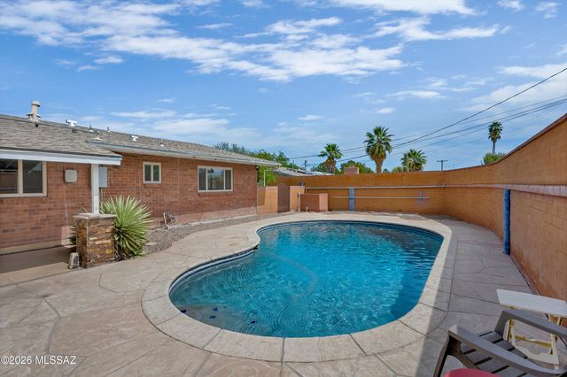 4312 E Bryn Mawr Road, Tucson, AZ 85711