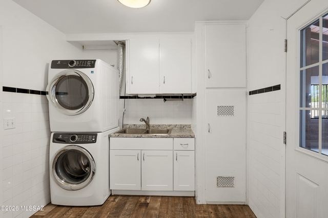 4312 E Bryn Mawr Road, Tucson, AZ 85711