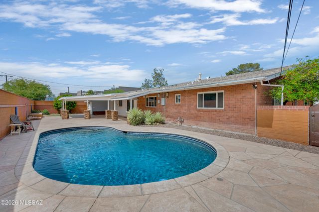 4312 E Bryn Mawr Road, Tucson, AZ 85711