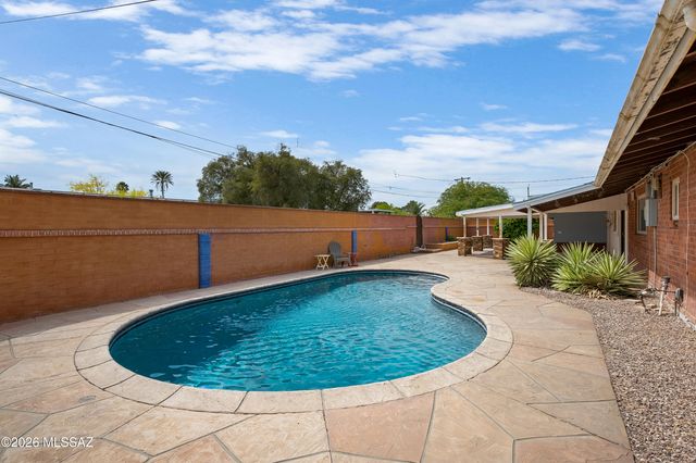 4312 E Bryn Mawr Road, Tucson, AZ 85711