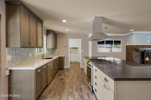 4312 E Bryn Mawr Road, Tucson, AZ 85711