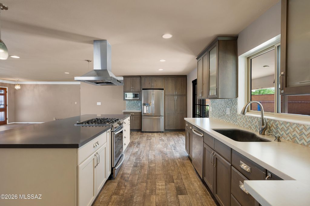 4312 E Bryn Mawr Road, Tucson, AZ 85711