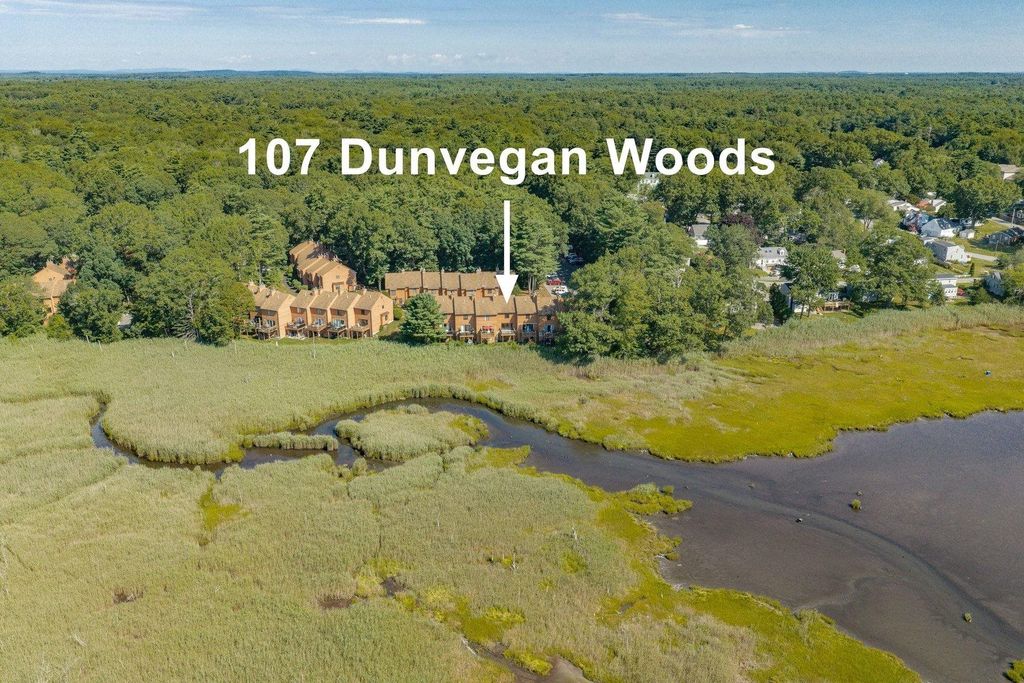 Image 40 of property listing at 107 Dunvegan Woods Drive, Hampton, NH 03842