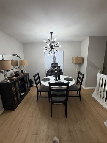 16896 Farmington Road, Livonia, MI 48154