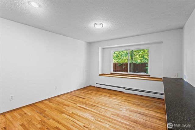 1 Beach Lane SW, Lakewood, WA 98498
