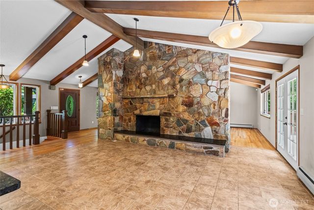 1 Beach Lane SW, Lakewood, WA 98498