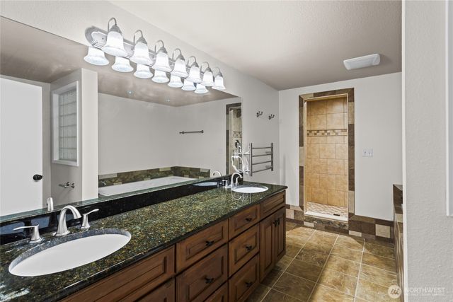 1 Beach Lane SW, Lakewood, WA 98498