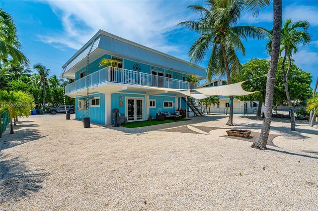 126 Columbus Dr, Islamorada, FL 33036