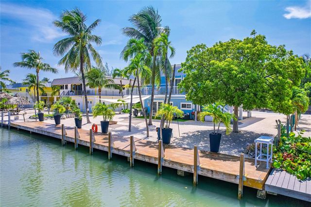 126 Columbus Dr, Islamorada, FL 33036