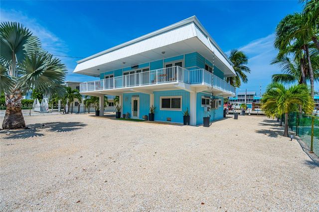 126 Columbus Dr, Islamorada, FL 33036