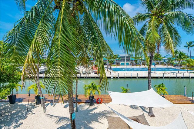 126 Columbus Dr, Islamorada, FL 33036