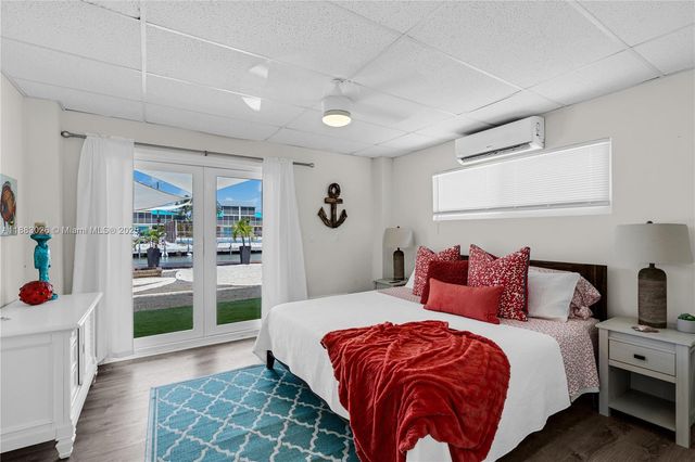 126 Columbus Dr, Islamorada, FL 33036