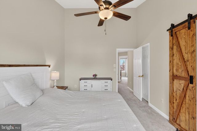 9438 BLACK HAWK CT, Manassas Park, VA 20111
