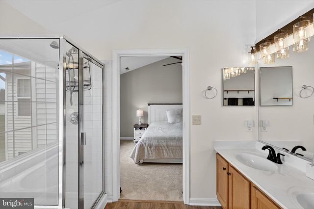 9438 BLACK HAWK CT, Manassas Park, VA 20111